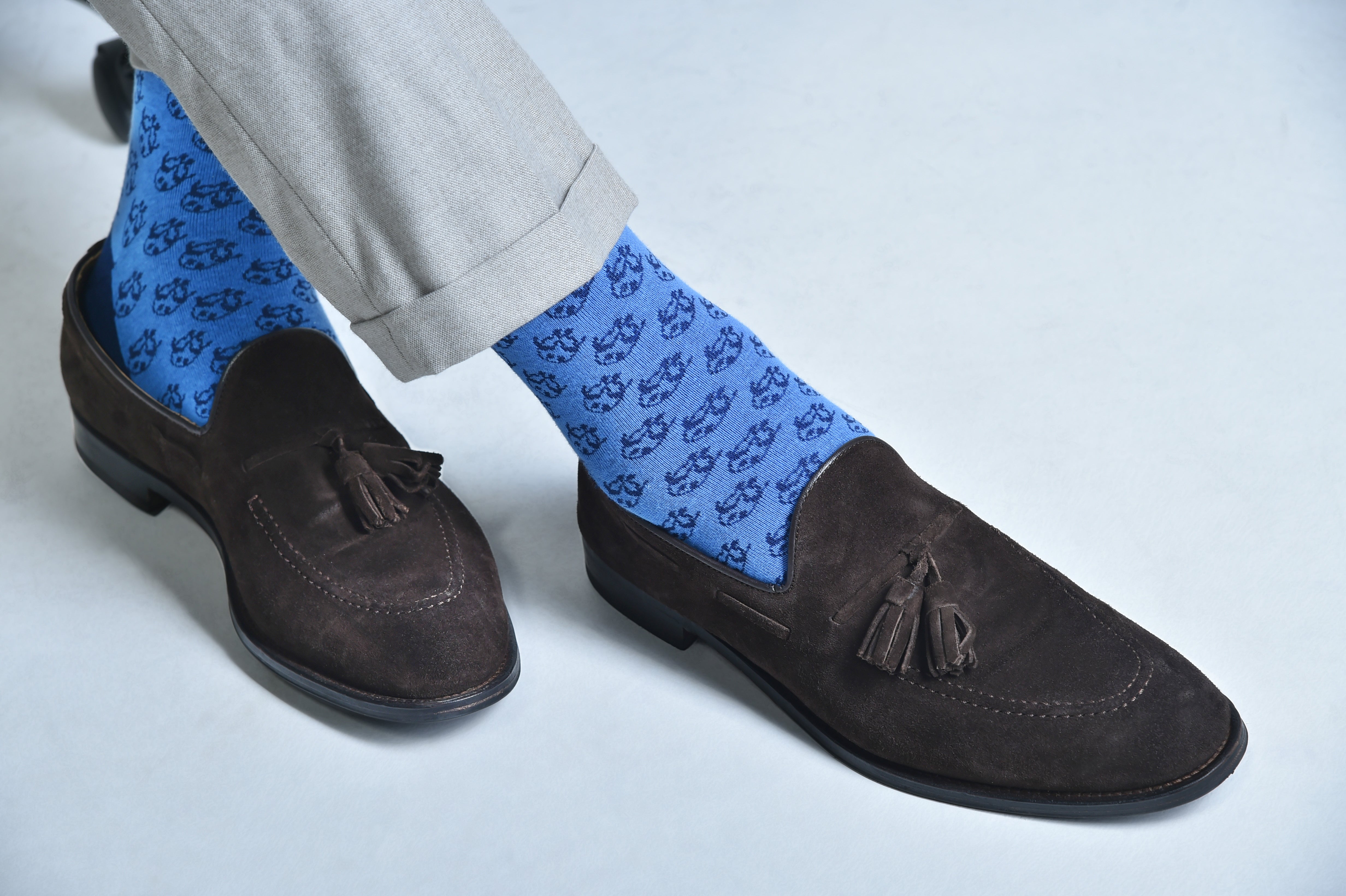 Ti Koro Nko Agyina Combed Cotton Socks (Navy on Sky Blue)